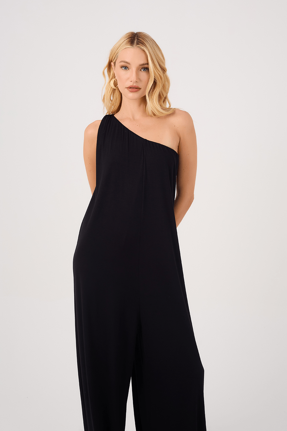Black One-Shoulder Crepe Knit Jumpsuit_4
