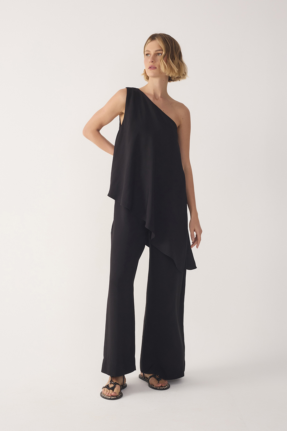 One-Shoulder Overlay Jumpsuit_2