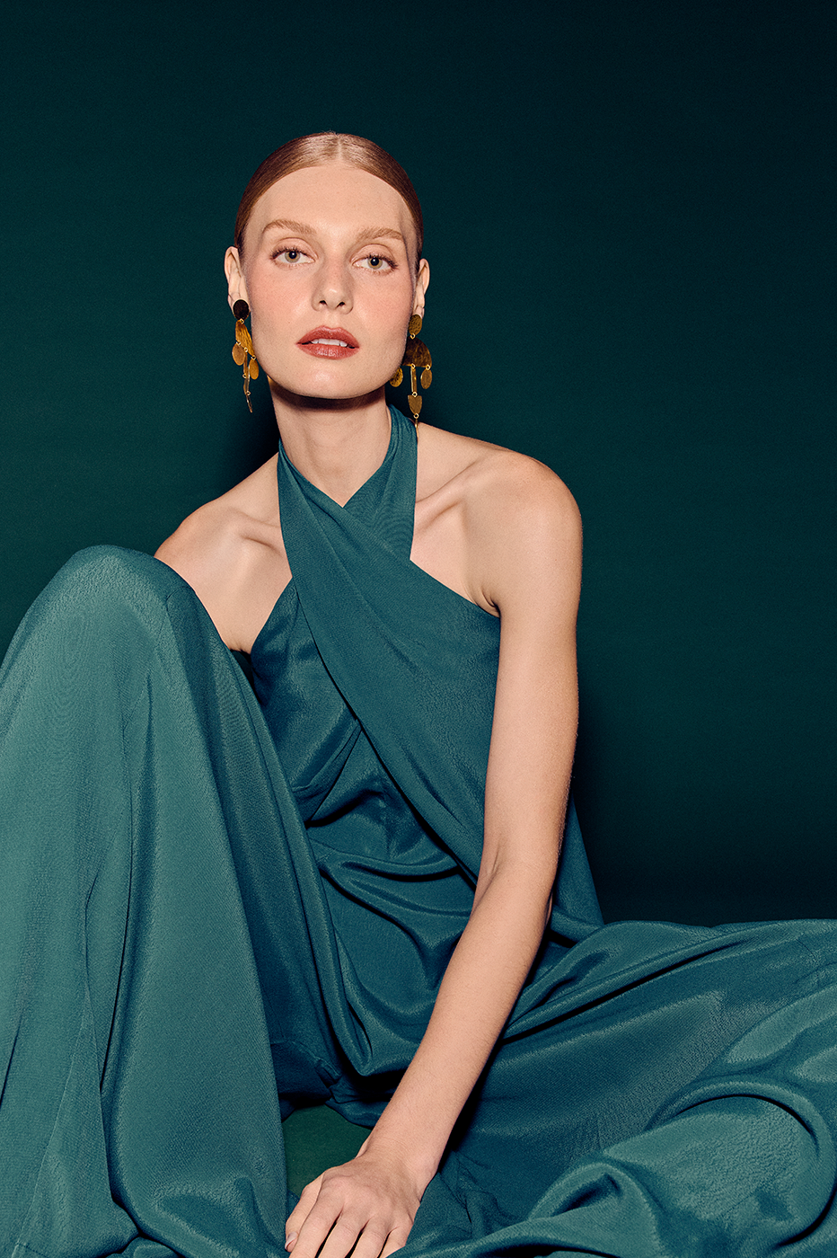 Green Halter Neck Layered Crepe Jumpsuit_1