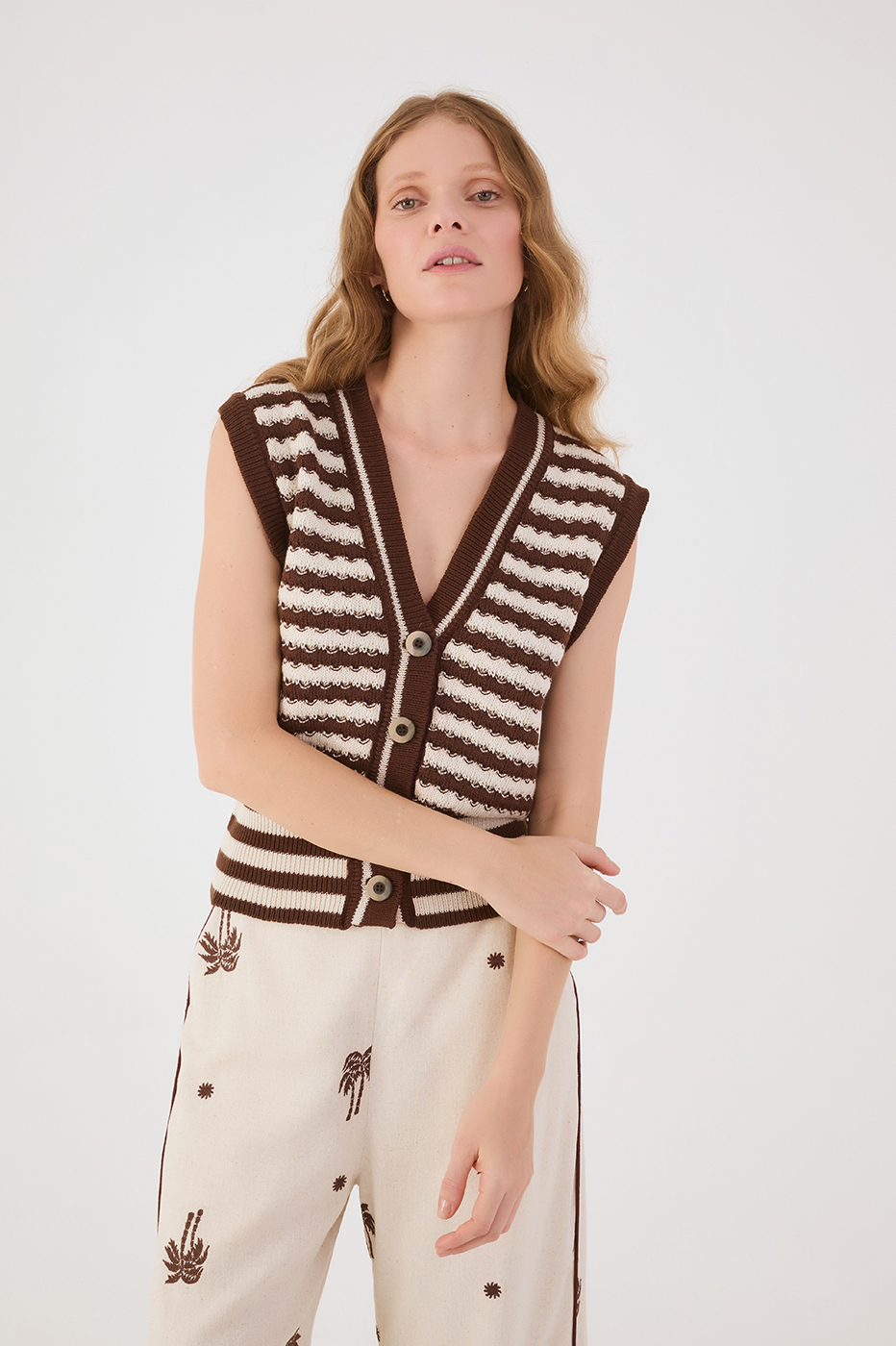 Brown Ipanema V Neck Buttoned Sleeveless Tricot Vest