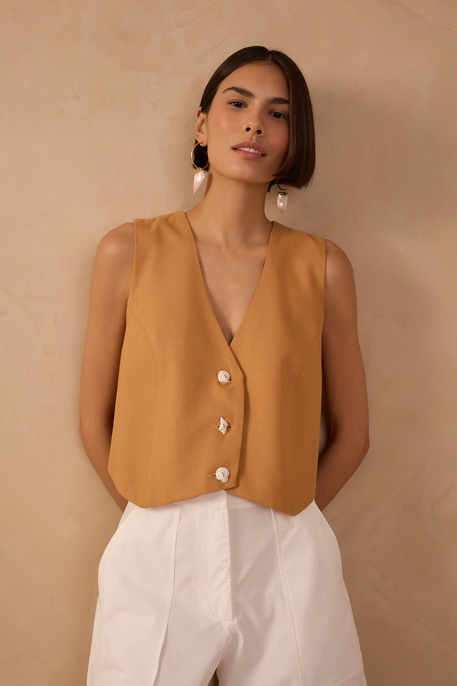 Linen Shell Button Back Linen Shell Buttons Vest in Summer Beige | Dress To