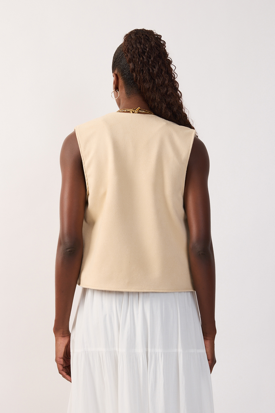Beige Embroidered Sleeveless Suede Vest_5