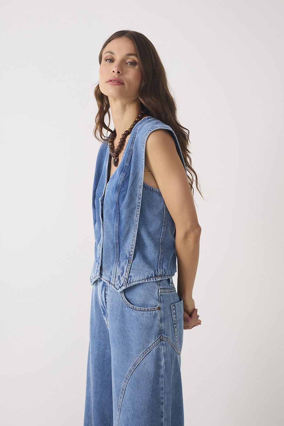 Denim V Neck Buttoned Sleeveless Vest_6