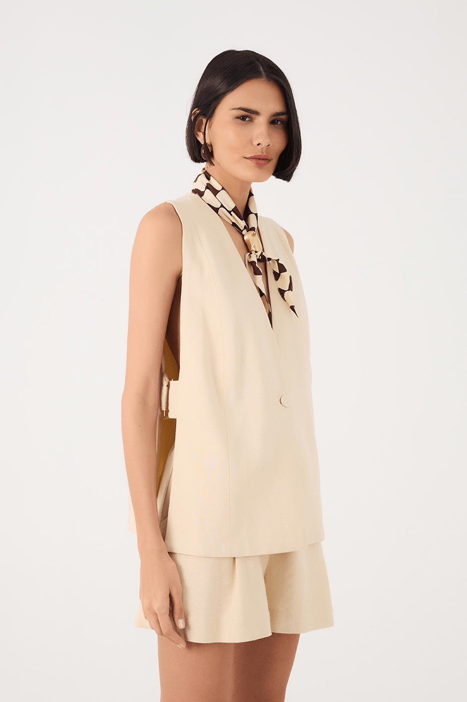 Off-White Plunging Neck Buttoned Side Buckle Linen Vest