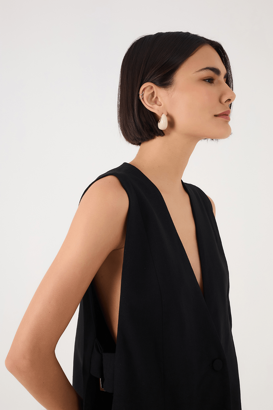 Black Plunging Neck Buttoned Side Buckle Linen Vest