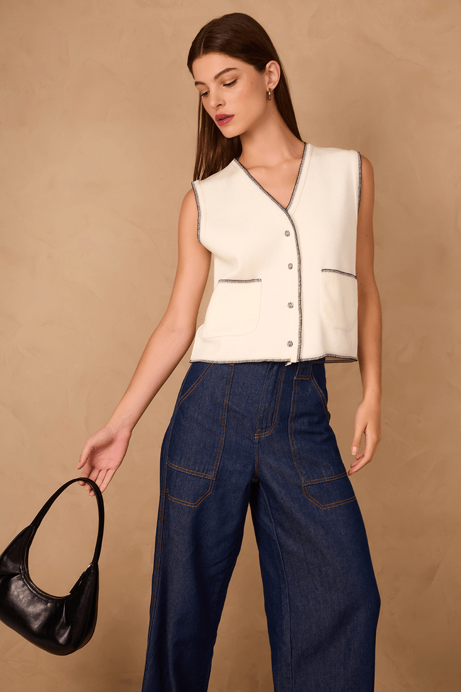 Off-White Buttoned Sleeveless Pockets Tricot Vest