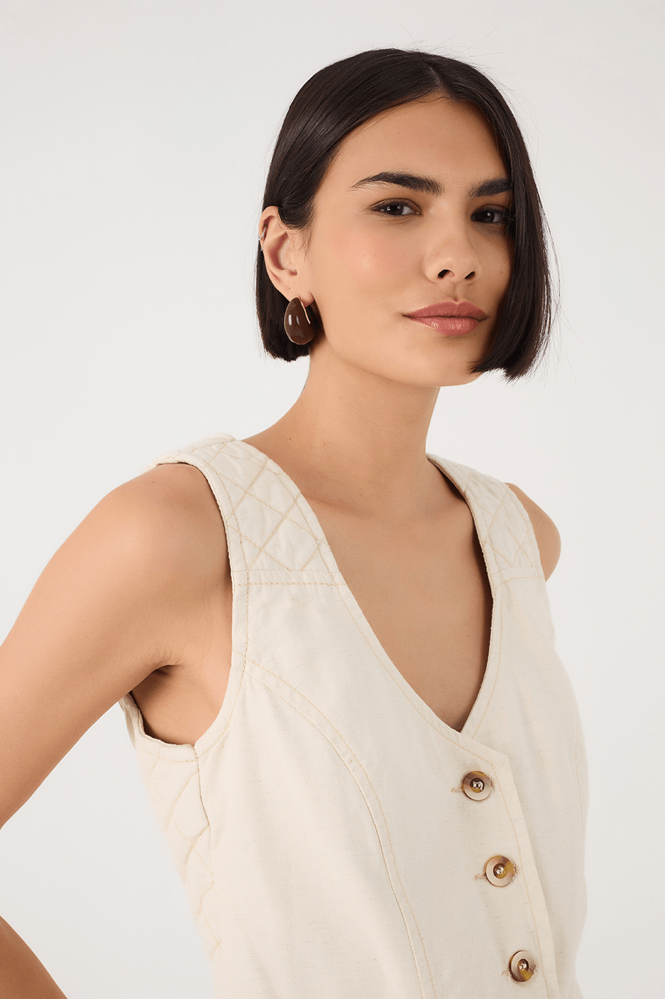 Off-White Buttoned Sleeveless Quilted Linen Twill Vest