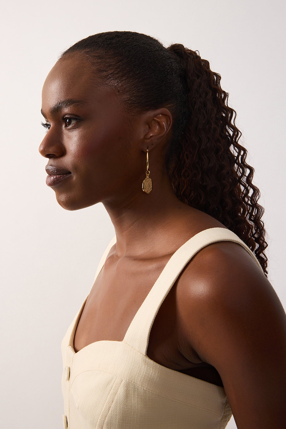 Golden Hoop Pendant Earrings_2