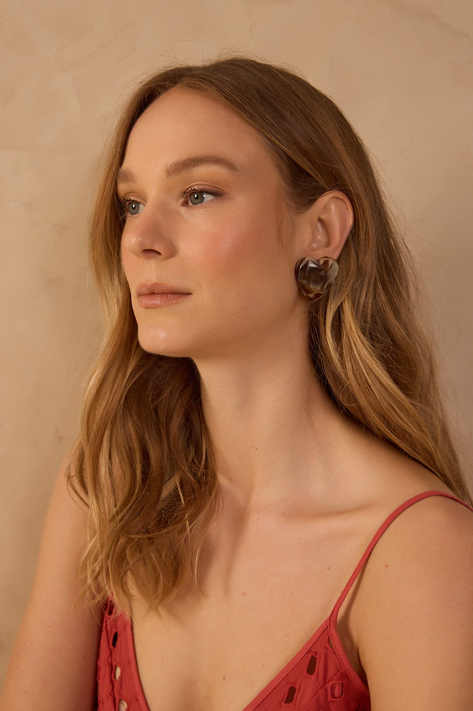 Brown Heart-Shaped Earrings_1