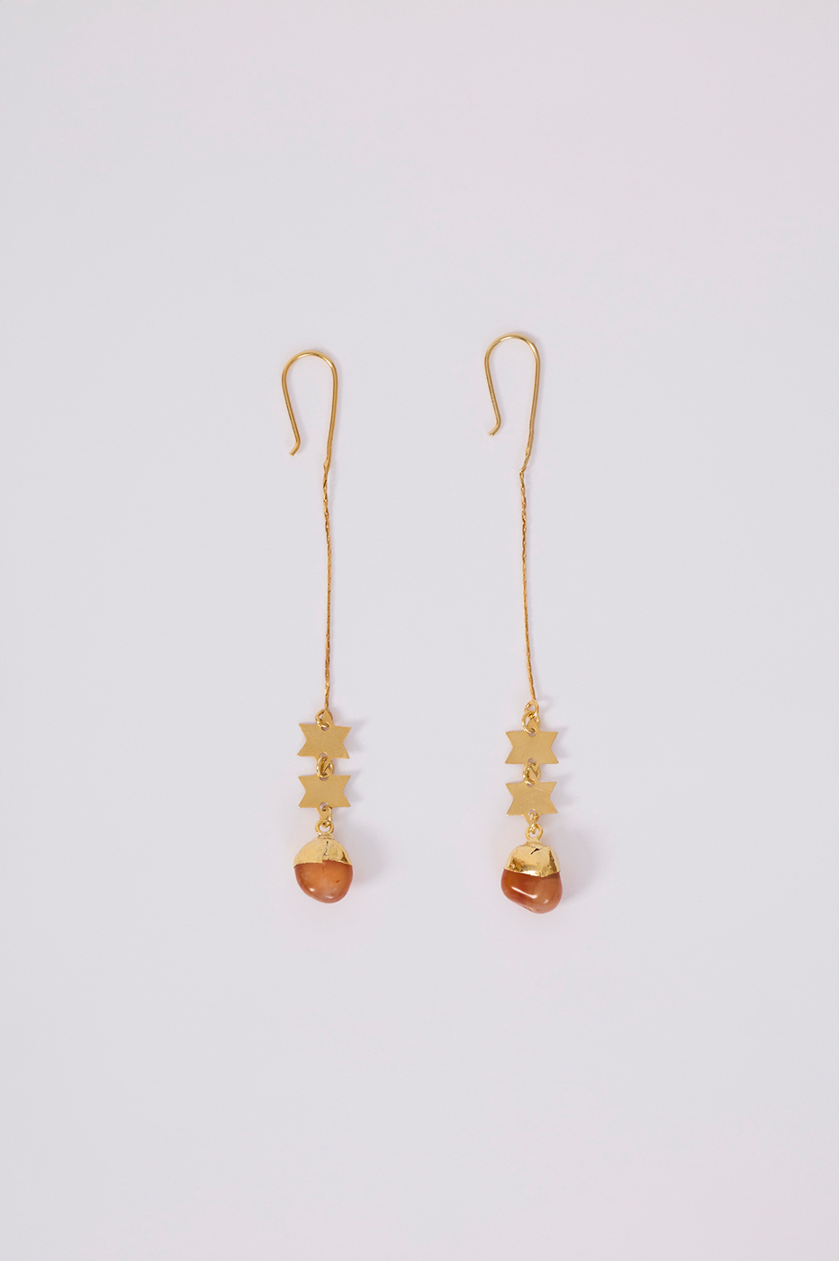 Golden Fio de luz Hanging Earrings_5