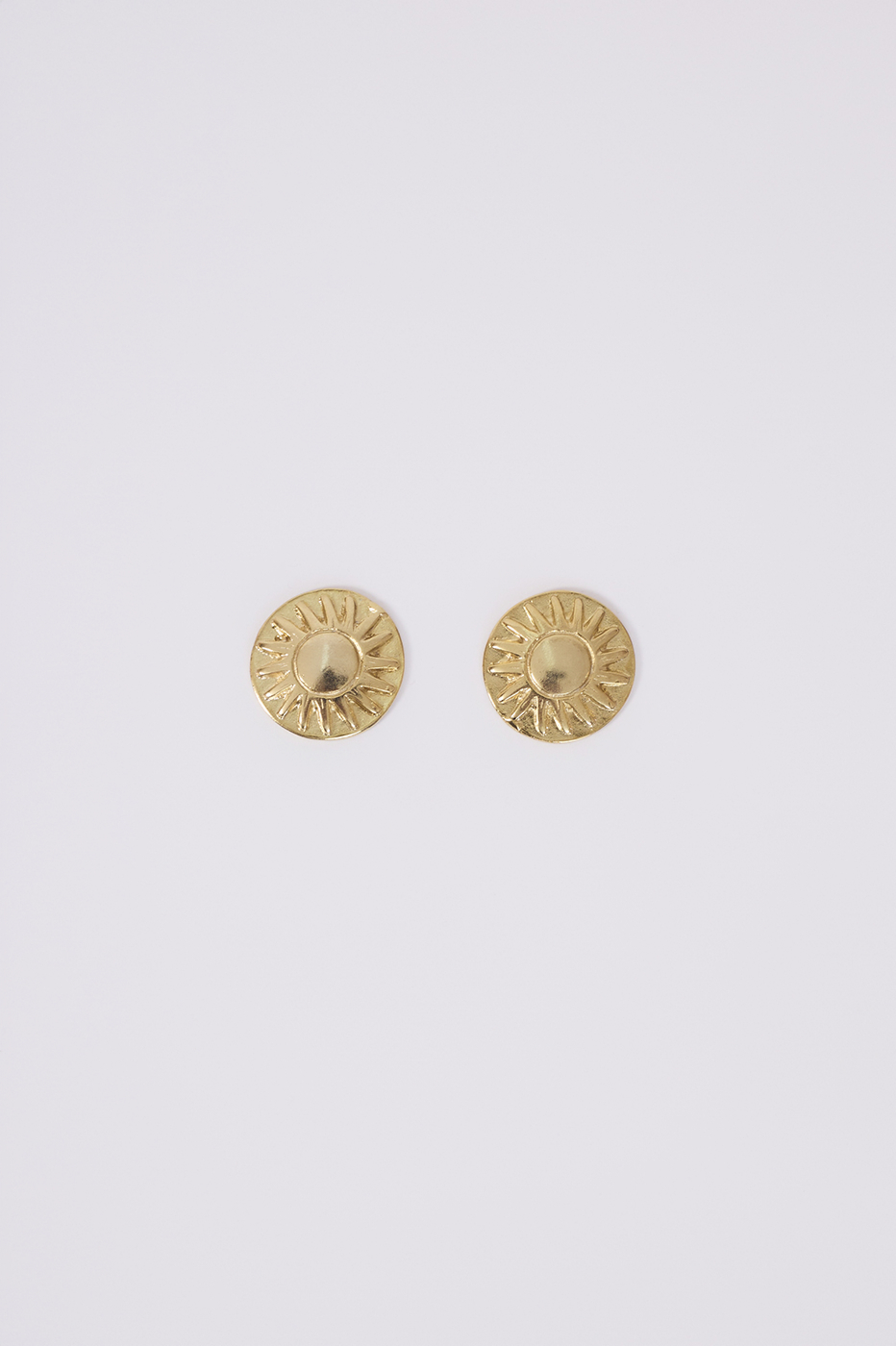 Oversized Sunburst Stud Earrings_6