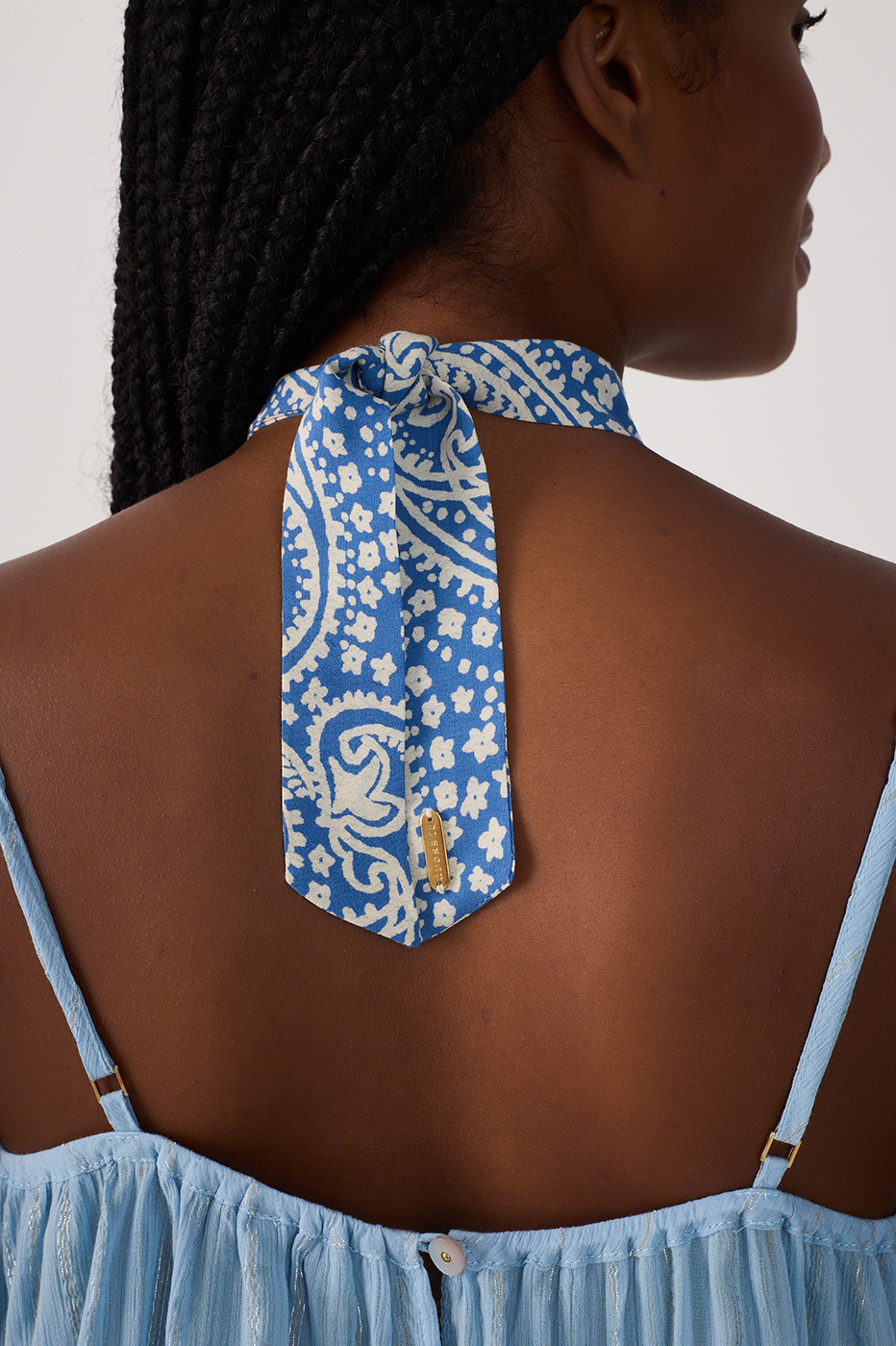 Serene Sky Scarf Necklace_5