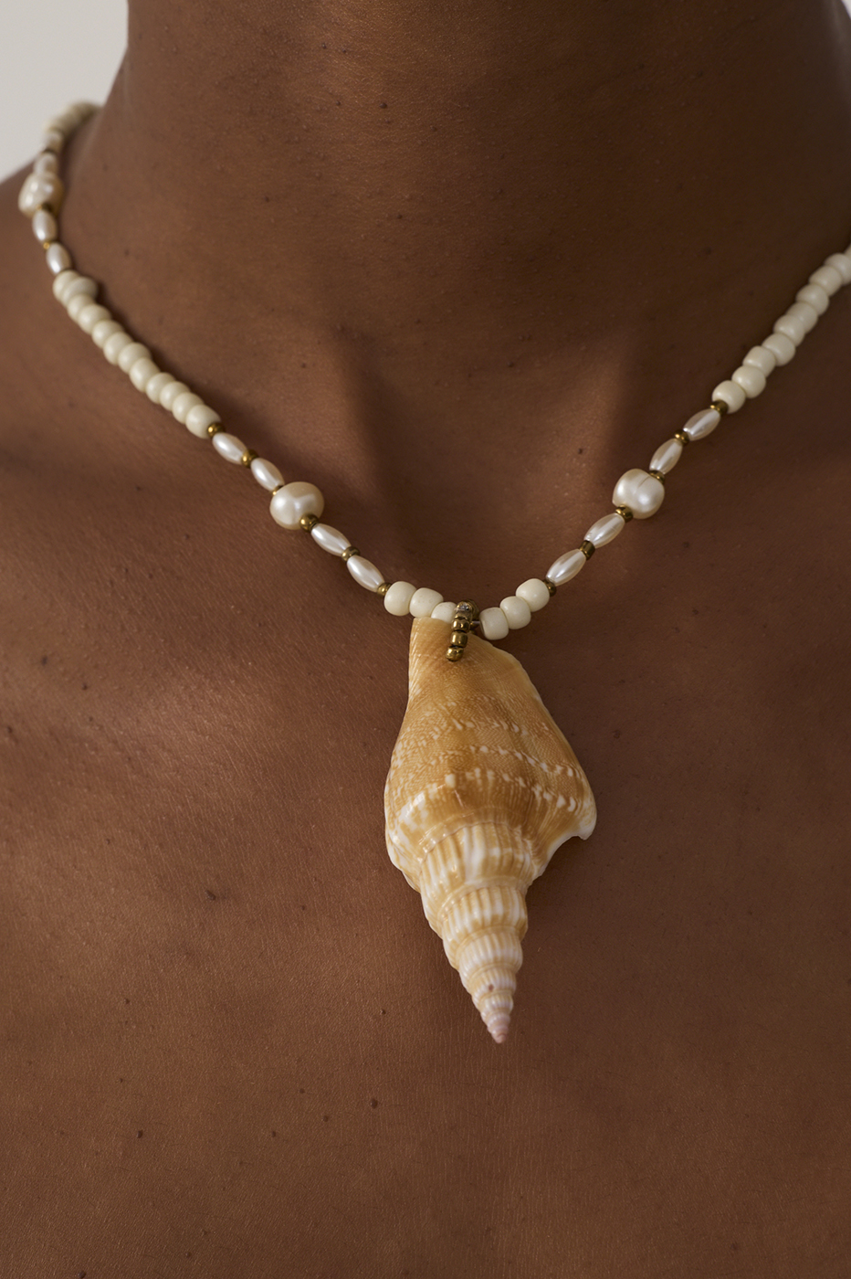 Beige Som do Mar Necklace_4