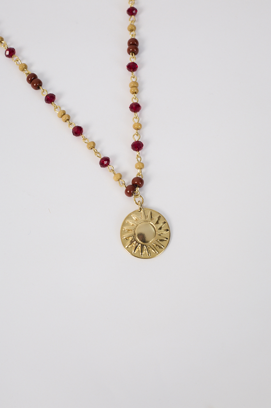 Sunburst Medallion Beaded Necklace_2