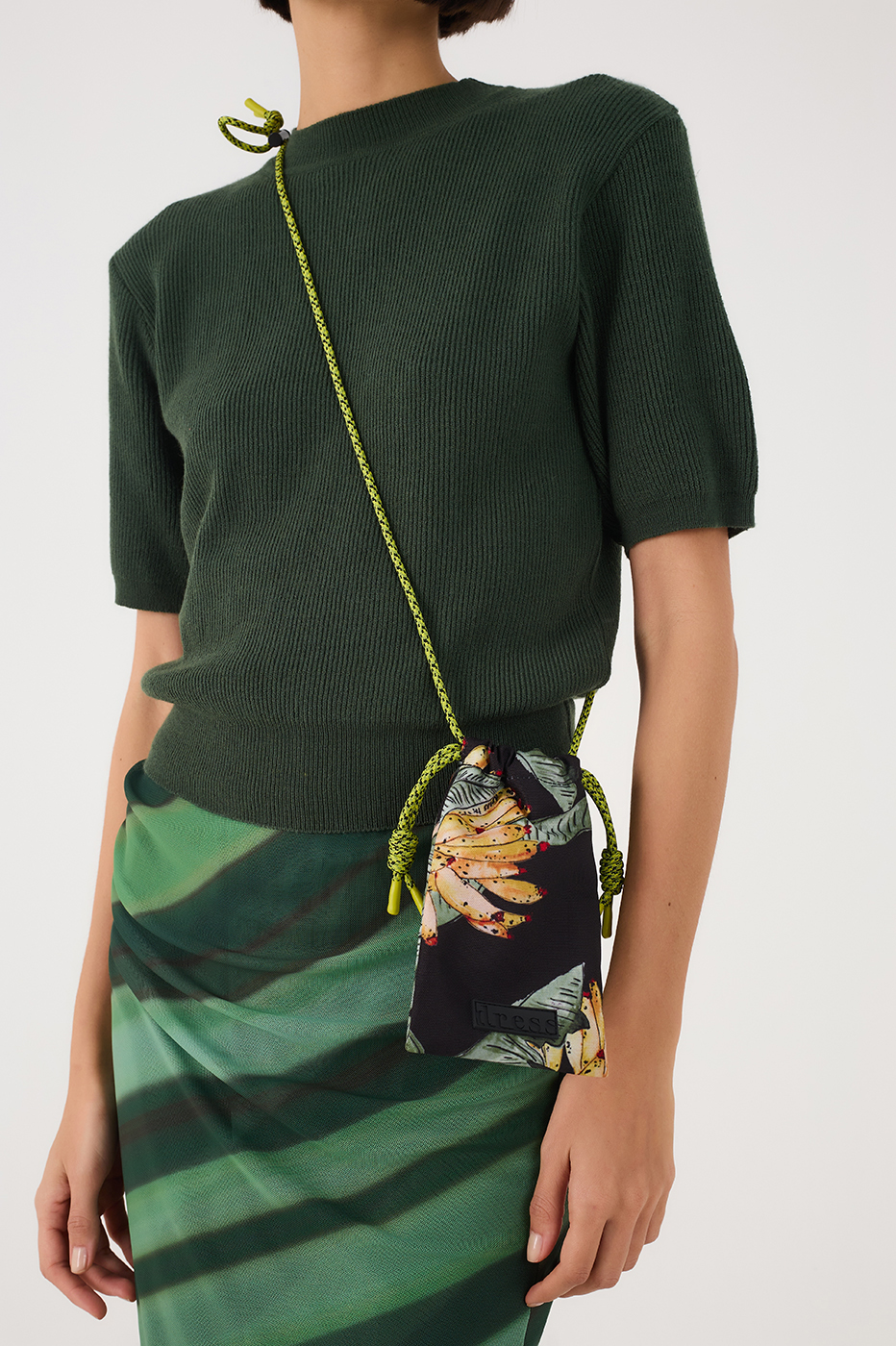 Black Paraiso Print Phone Bag