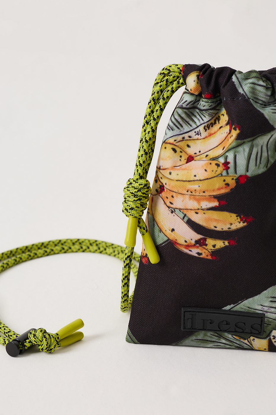 Black Paraiso Print Phone Bag