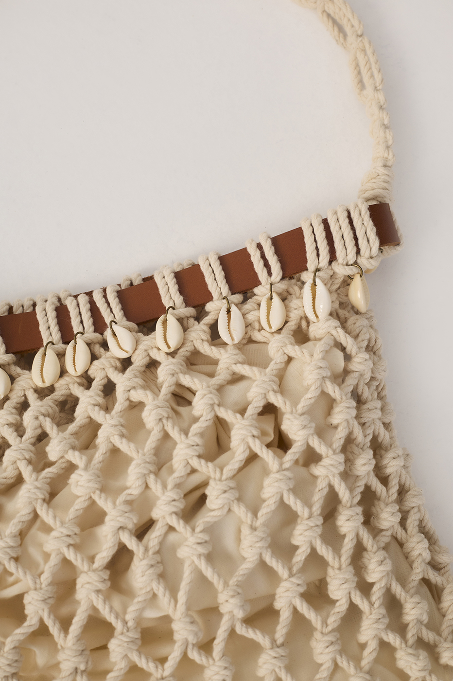 Beige Shells Macrame Bag_7