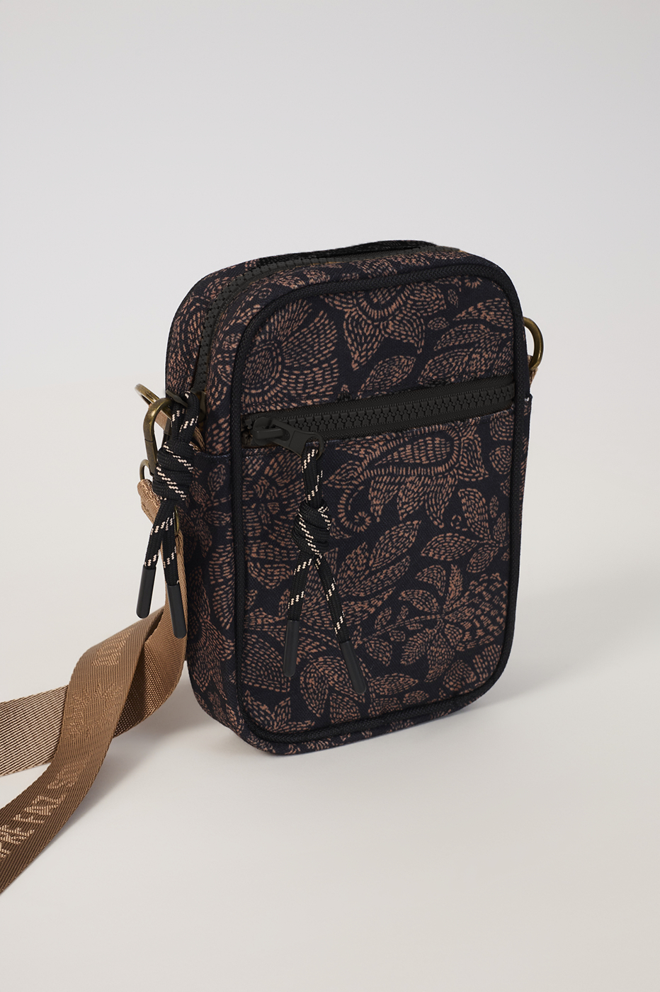 Black Charme Zip Crossbody Bag_1