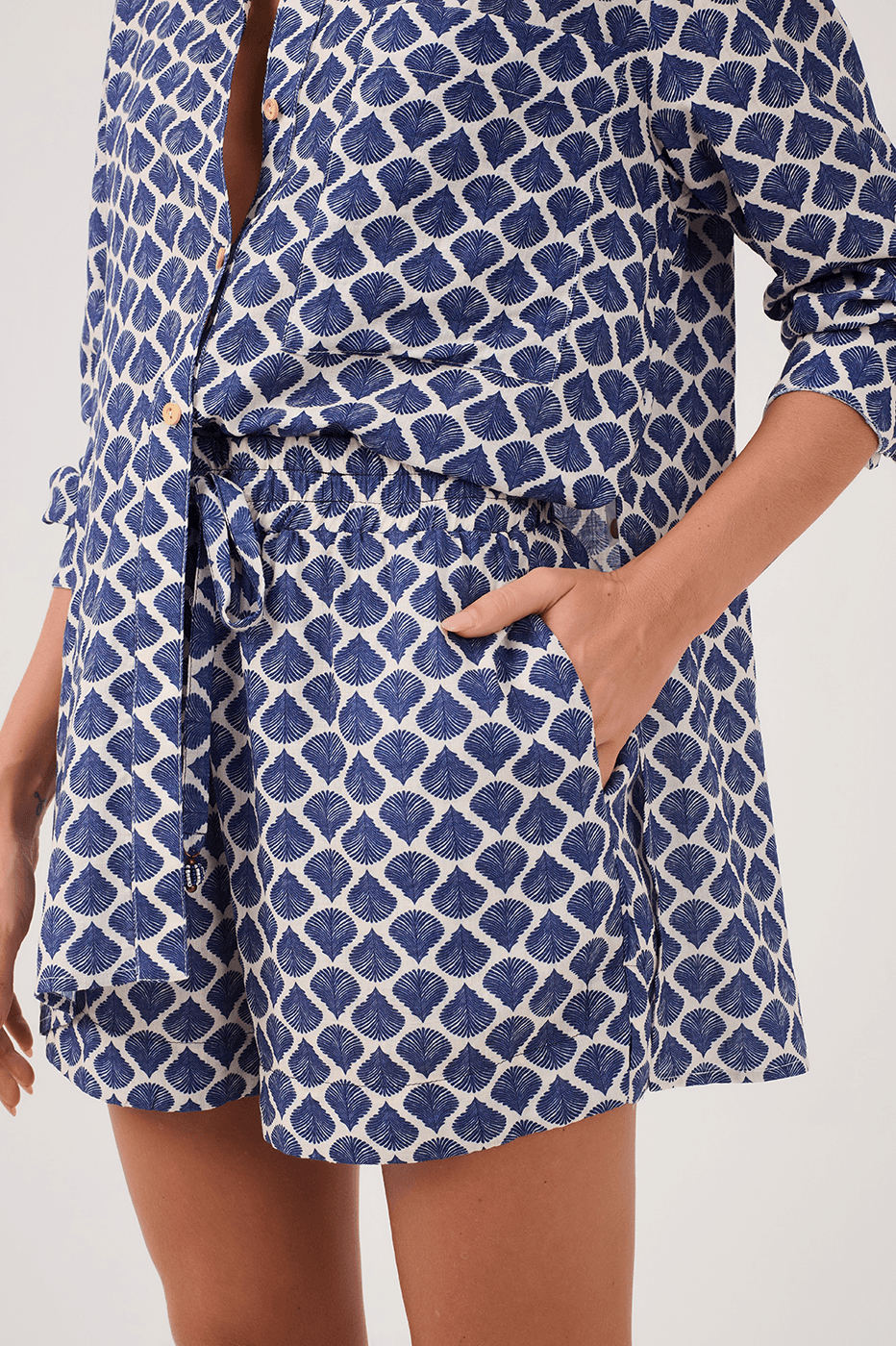 Short Shell Print