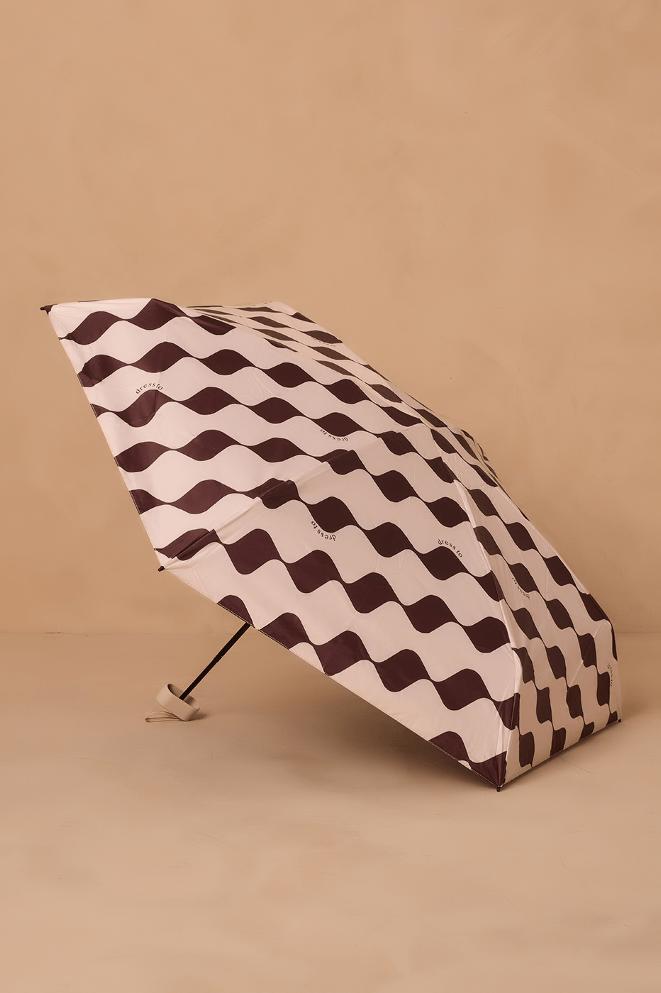 Brown Bossa Nova Compact Umbrella