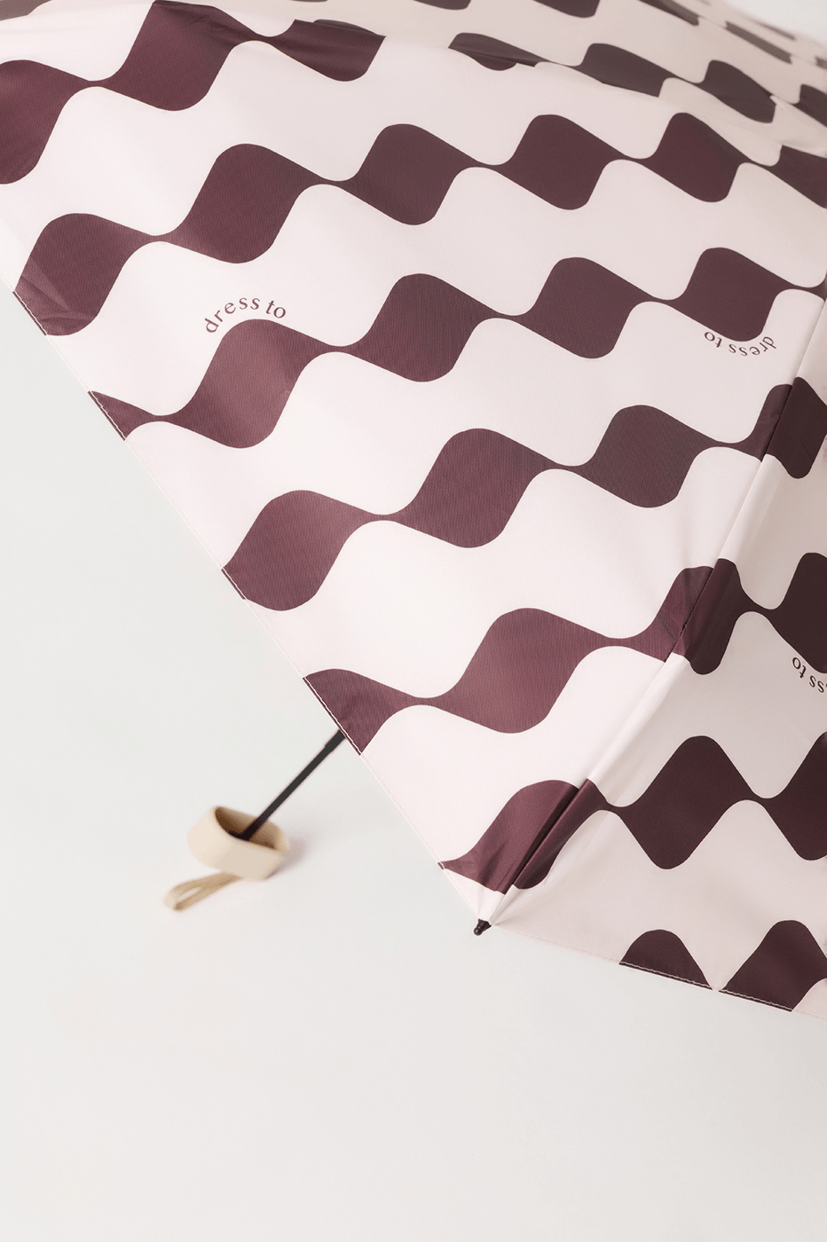 Brown Bossa Nova Compact Umbrella
