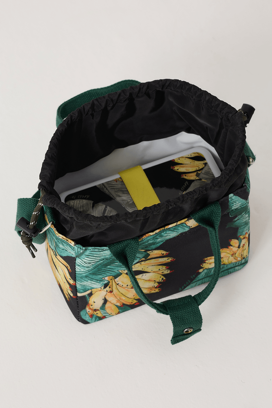 Black Paraiso Handle Strap Insulated Lunch Bag With Containers