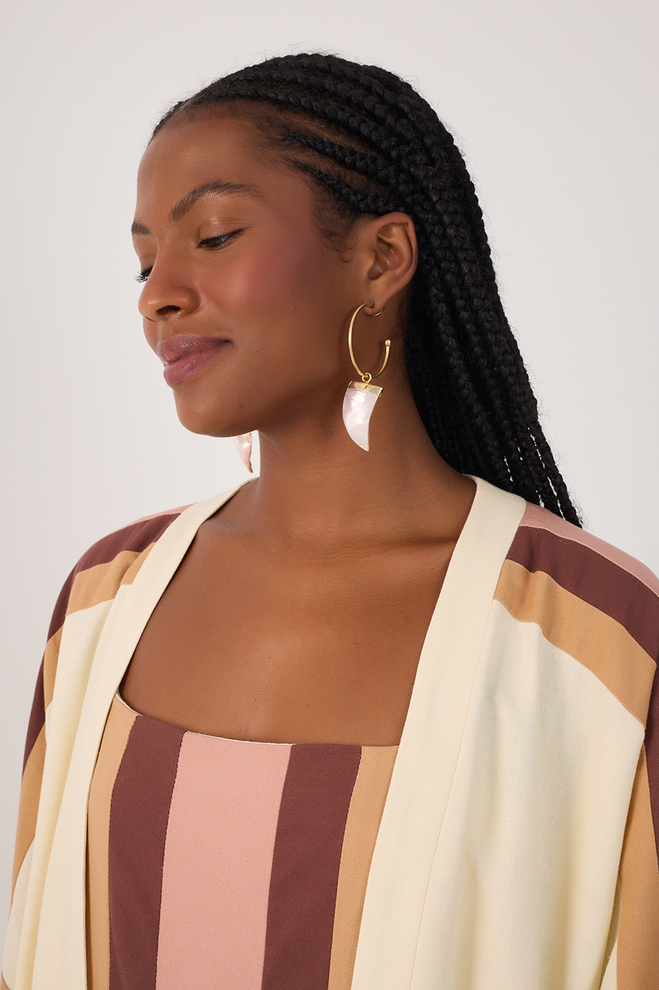 Multicolor Embroidered Open Linen Kimono_5