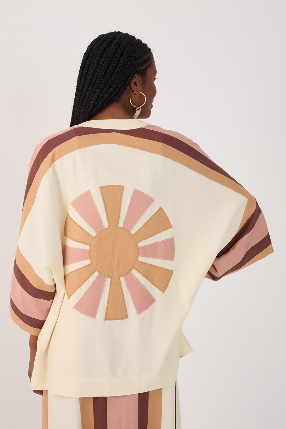 Multicolor Embroidered Open Linen Kimono_6