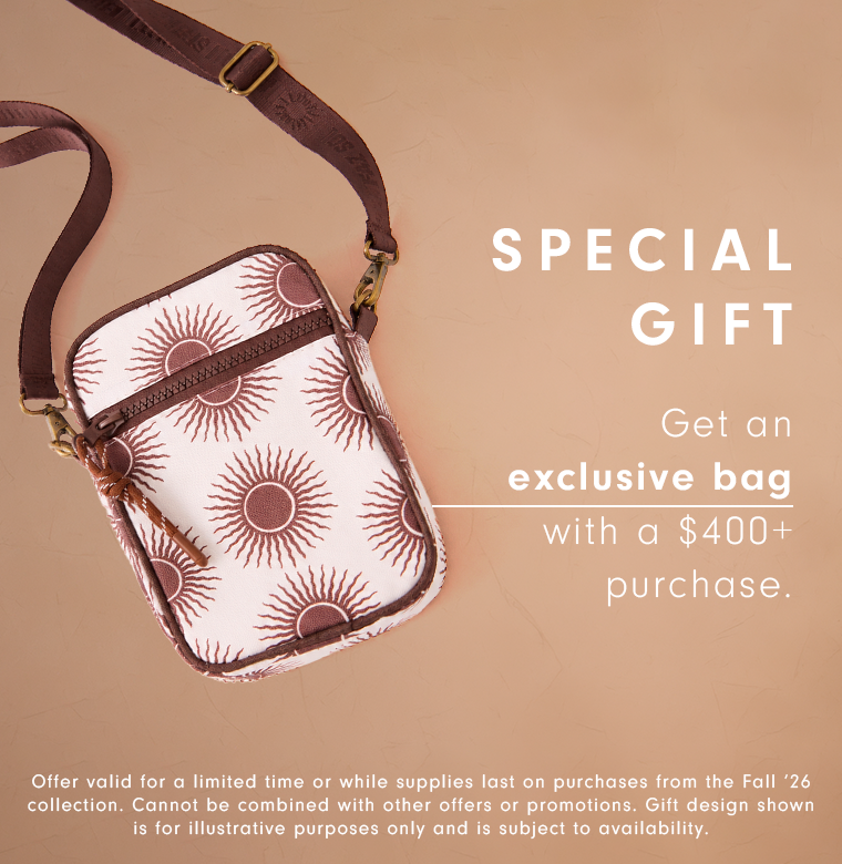Special gift mobile banner: sun-print crossbody bag on a beige background, offering an exclusive bag with purchases over $400
